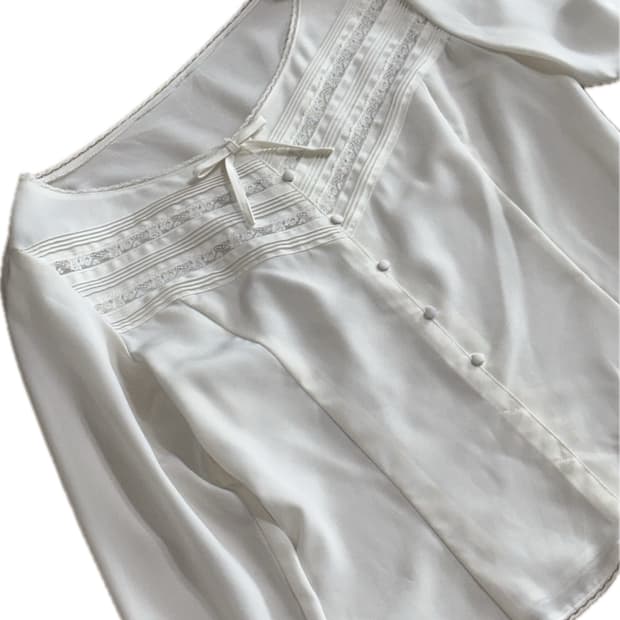 빈티지 레이스 콩단추 블라우스