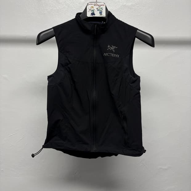 아크테릭스 경량 베스트