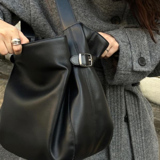 루에브르 삭 드 플로 레더 블랙