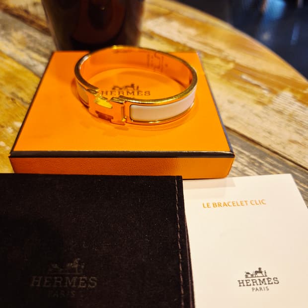 에르메스 클릭아슈 화이트 골드 사이즈 pm