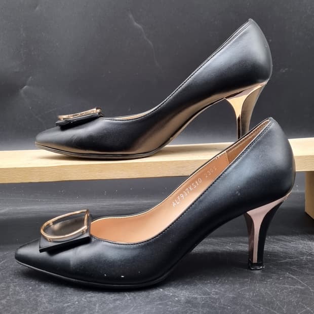 소다 블랙 여성펌프스힐 실사이즈225(굽7)