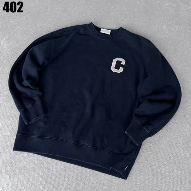 커버낫 네이비 맨투맨 