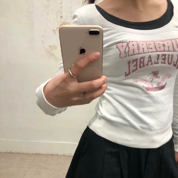 딱붙핏!! 버버리 u넥 탑