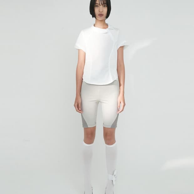 오호스 사이드넥 카라티 화이트