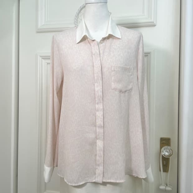 pink ivory leopard basic collar blouse