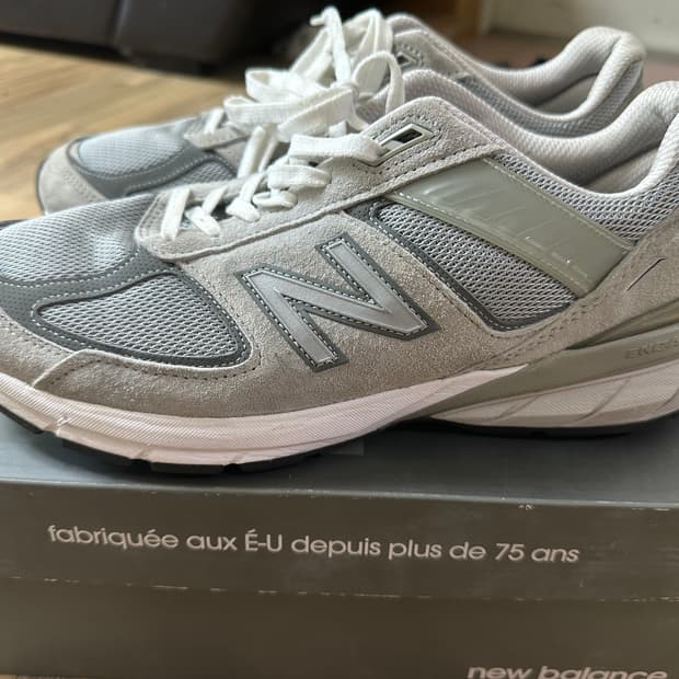 뉴발란스 990v5 발볼2e 285