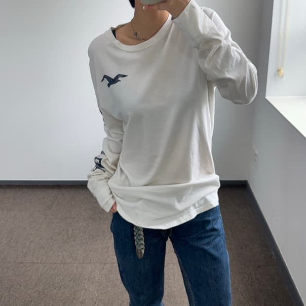 Hollister 홀리스터 사이드로고 화이트 롱슬리브