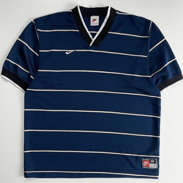 Nike  나이키 90,s 자수 트랙탑 져지