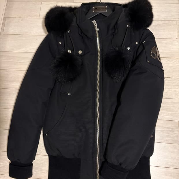 무스너클 여성 패딩