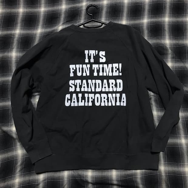 재팬 스탠다드 캘리포니아 x 피너츠 워시드 그레이 스웻 xl