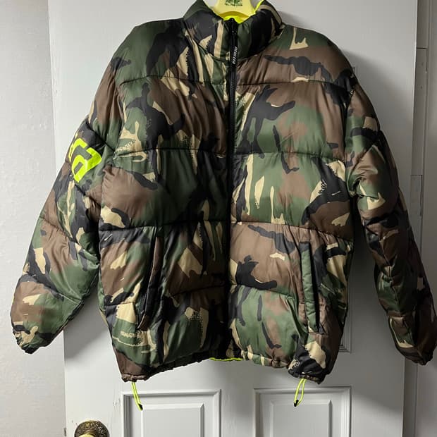 뉴에라 3M 신슐레이티드 리버시블 푸퍼자켓