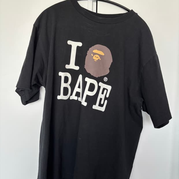 베이프 반팔티셔츠