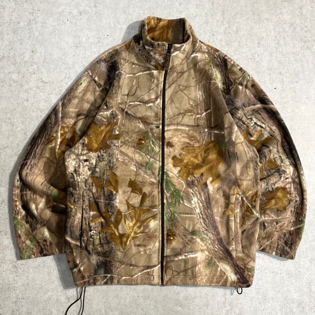 [L] Wallo 리얼트리 패턴 플리스 집업 자켓