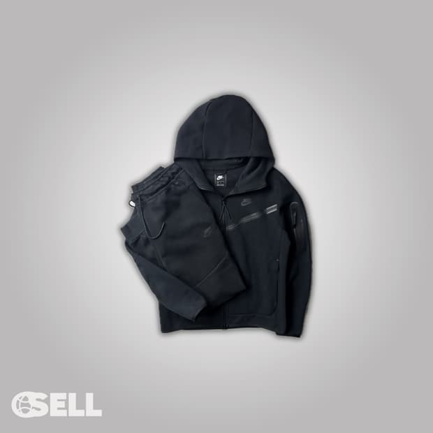 나이키 테크팩 블랙 셋업