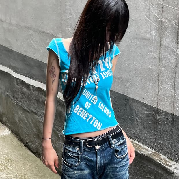 00's Benetton Vintage Logo Slim Tee