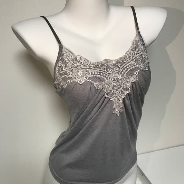 grey lace point sleeveless