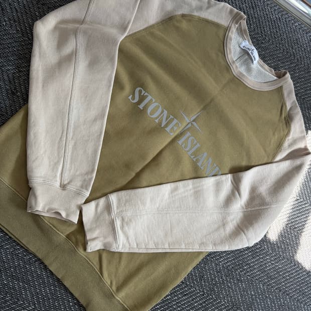 스톤아일랜드 투톤 맨투맨 L