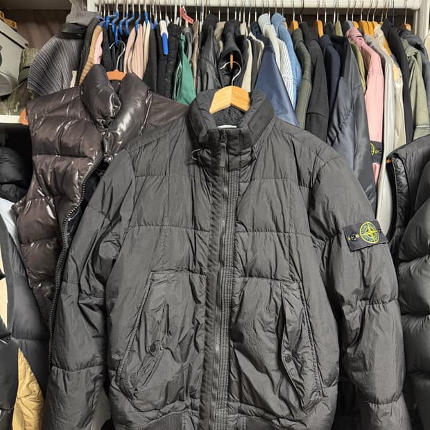 [L] 18fw 스톤아일랜드 블랙 크링클랩스 숏 패딩