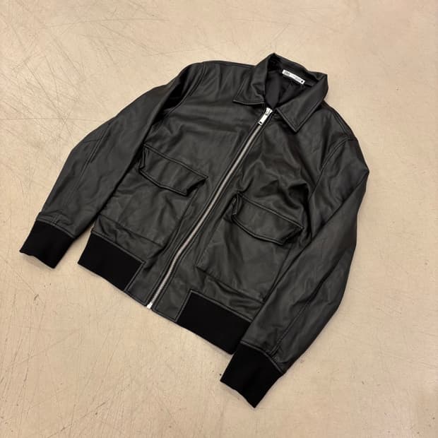 자라 블랙 레더 자켓