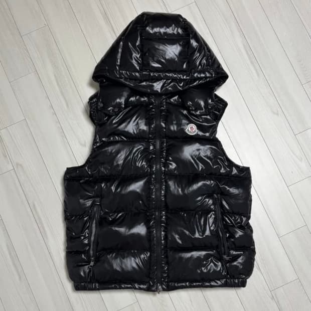 몽클레어 25F/W Bormes 후드 다운 베스트