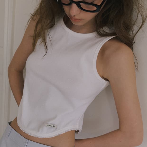 오버듀플레어 HALTER NECK LACE SLEEVELESS_WHITE