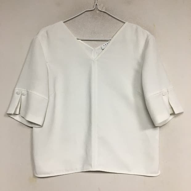 SANDRO 산드로 브이넥 블라우스 1