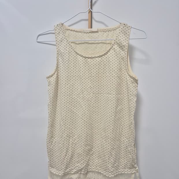 Lace dot sleeveless