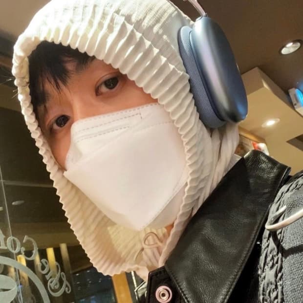 옴므플리세 후드 집업 (아이보리)