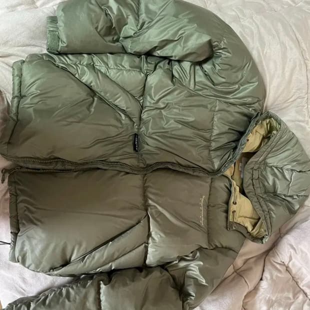 디스이즈네버댓 그린 후드 패딩