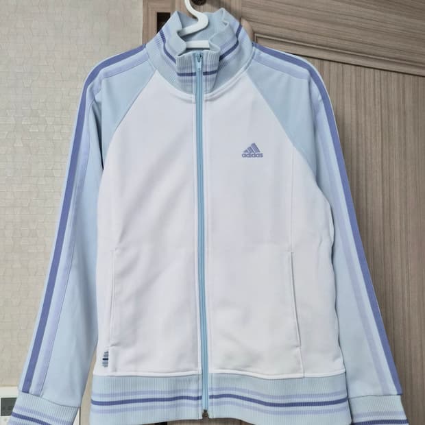 아디다스 하늘 삼선 트랙 져지