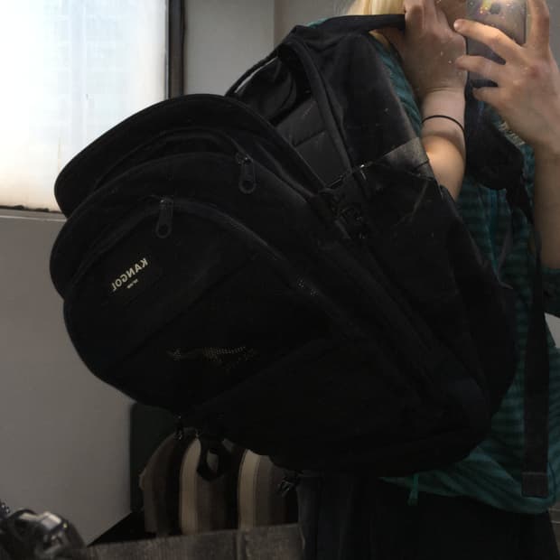 투티/0382 캉골 메쉬 백팩 블랙 멀티 수납 포켓 대용량 학생 가방