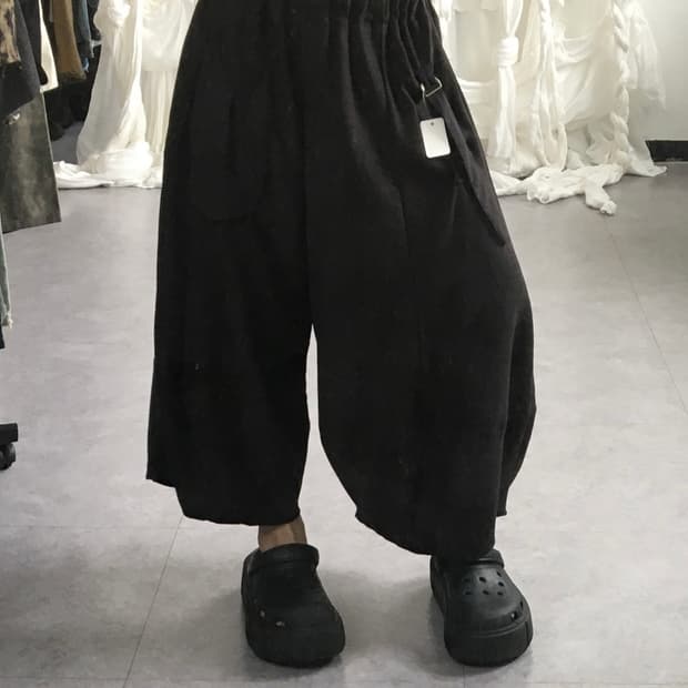 Balloon fit pants