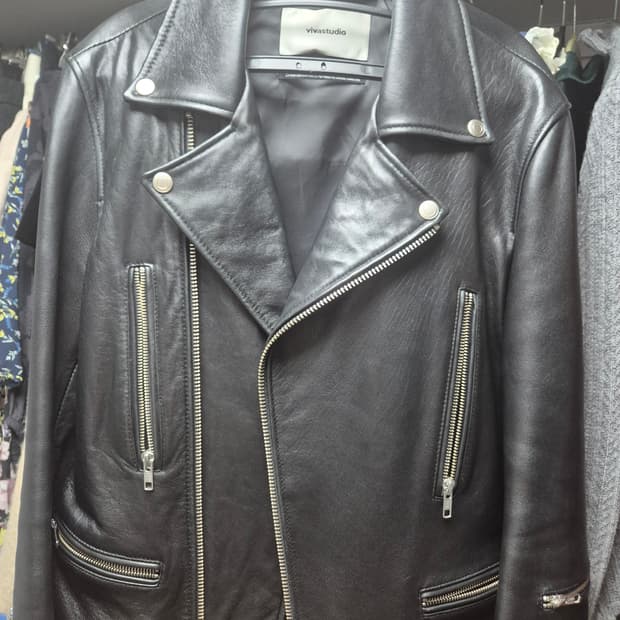 비바스튜디오 양가죽 라이더 가죽자켓