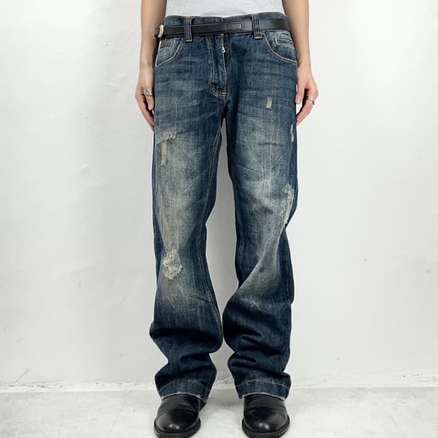 Dolce & Gabbana 17 Loose Distressed Stra