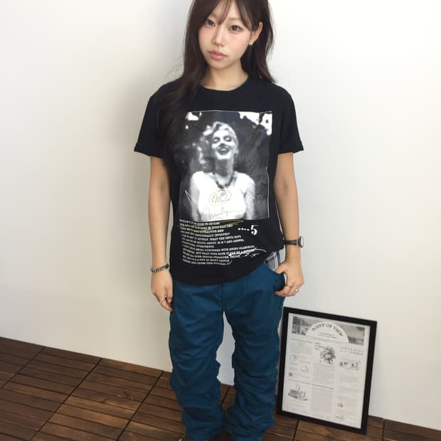 00s Shifting Design Marilyn Tee