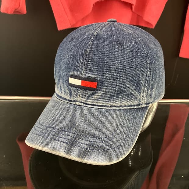 타미힐피거 데님 볼캡 모자