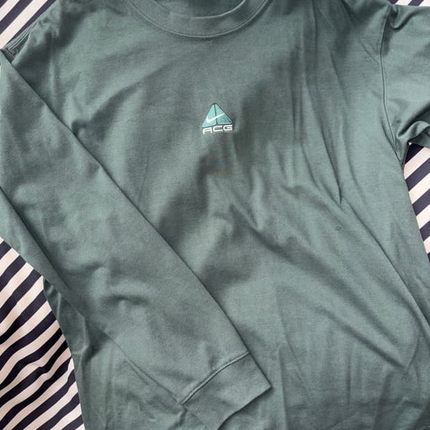 나이키 acg 긴팔티 XL