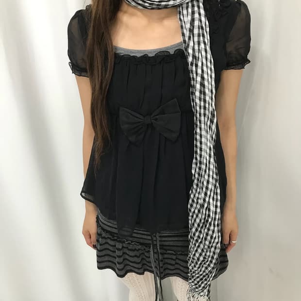 스윙잉서울 빈티지 블랙 리본 블라우스 + 스트라이프 스커티