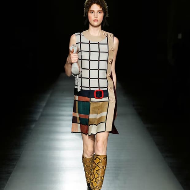 PRADA 11 /FW 부츠(파이톤 스킨-뱀피)38 사이즈-해외발송