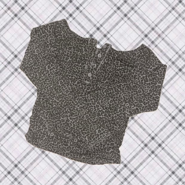 갸루 오프숄더 레오파드 호피 티셔츠