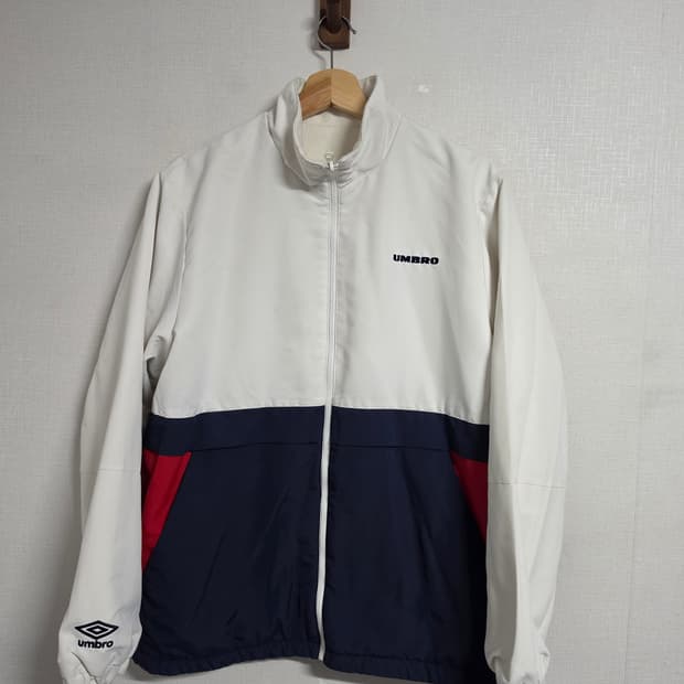 엄브로 빅로고 리버시블 바람막이 후리스 95