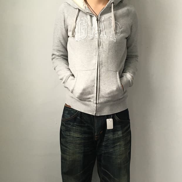 Gap hood zip up