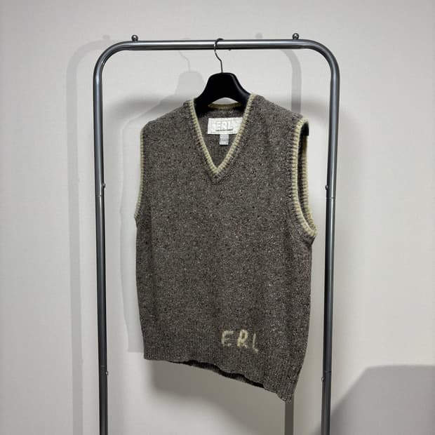 M) ERL 24FW 니트 조끼