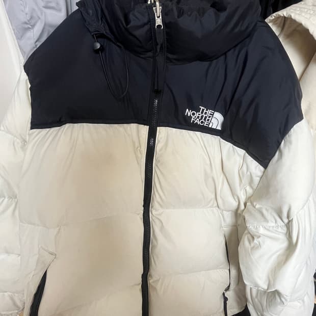 노스페이스 화이트 눕시 숏패딩