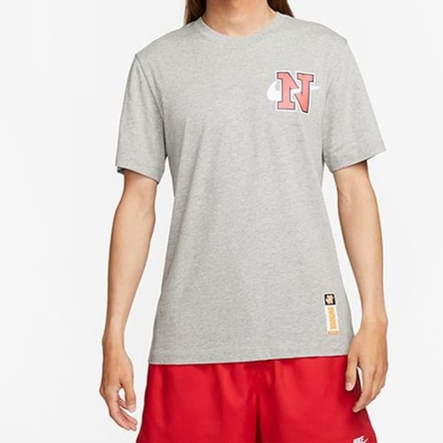 M 나이키 스트릿 빅스우시 프린팅 반팔티