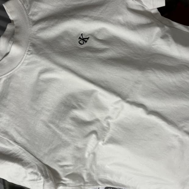 캘빈 클라인 반팔티