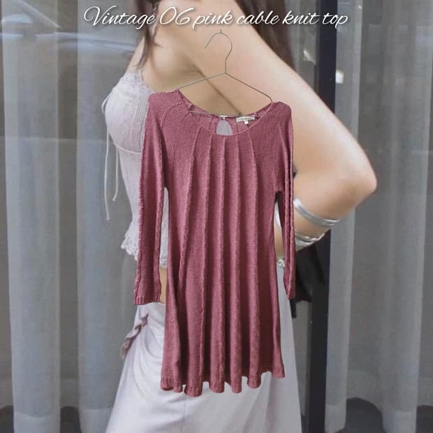 Vintage 06 pink cable knit top