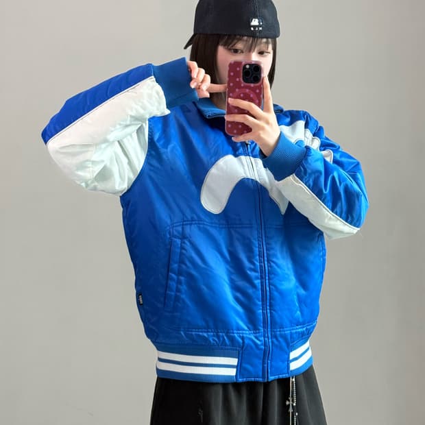 에비수 빅로고 블루 자켓