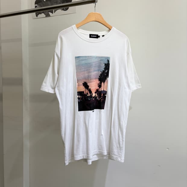 XLARGE 반팔티셔츠