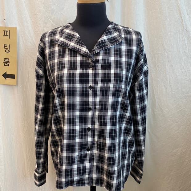 EARTH MUSIC & ECOLOGY 체크블라우스(F)